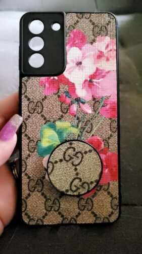 Beige GG Pop-Socket photo review